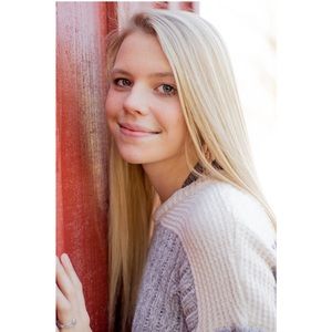 Meet your Posher, Sarah!